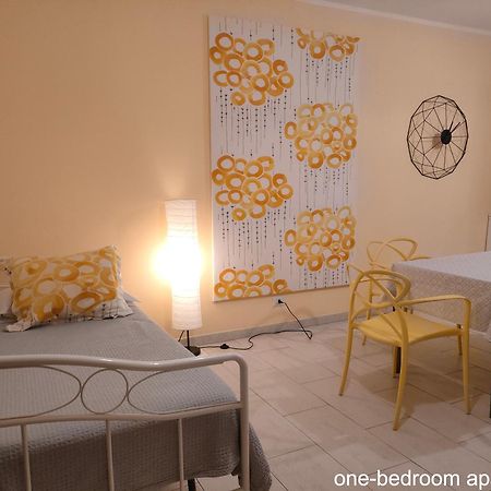 Icaro Apartment Letojanni Bagian luar foto
