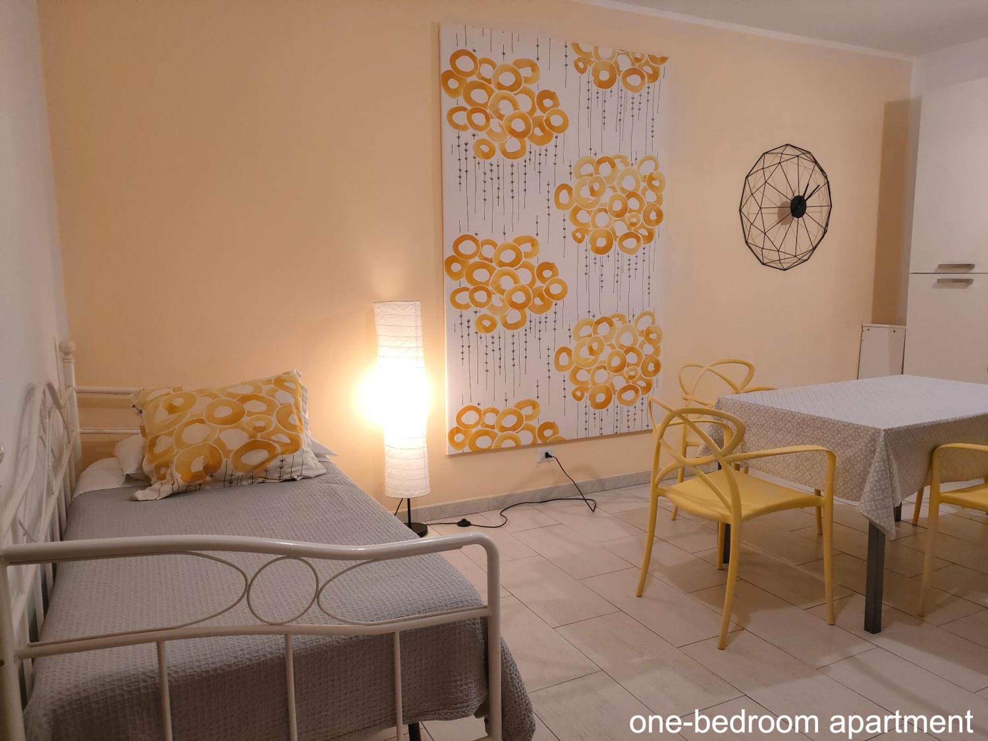Icaro Apartment Letojanni Bagian luar foto